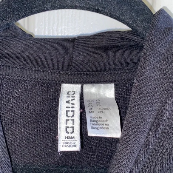 NWOT H&M Black Bell Sleeve Cropped Hoodie - Picture 3 of 3